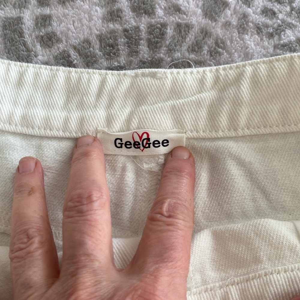 Geegee Shorts - image 3
